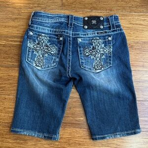 Miss Me Bermuda Blue Jean Shorts Cross Bling Women's Size 28
